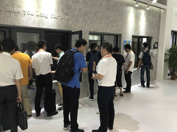 巴尔蒂克市场总监何旒：智能化来袭，开启门窗无限创想