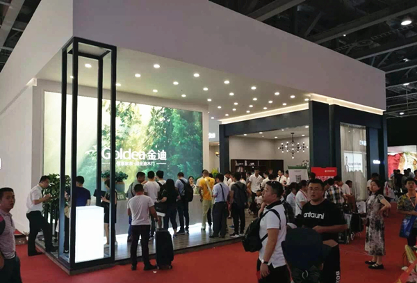 金迪木门郭芳：金迪提出“最健康 醉时尚”产品理念