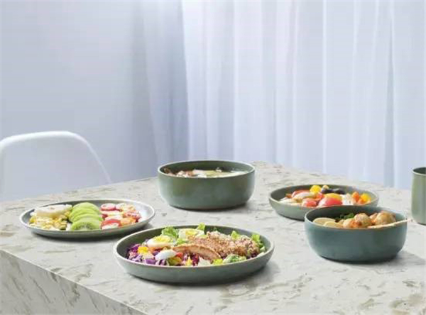 露美娜LUMINA深夜食堂——幸福就是有人为你递上热食 