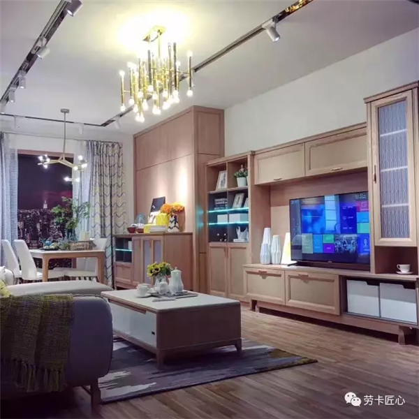 全屋定制看劳卡，进馆，犹如打开了全新世界！