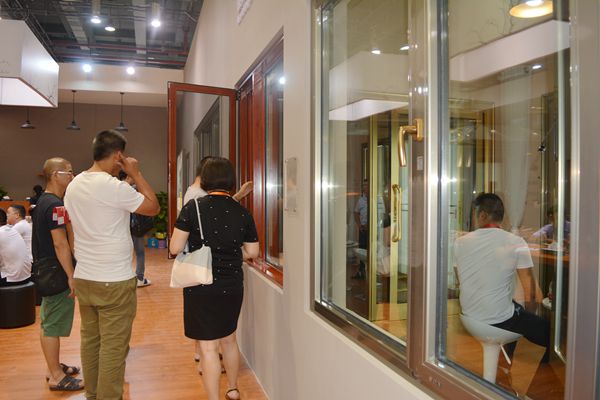 天东门窗董事长袁志:建设华东、华北新生产基地,未来布局全国 天东门窗董事长袁志:建设华东、华北新生产基地,未来布局全国