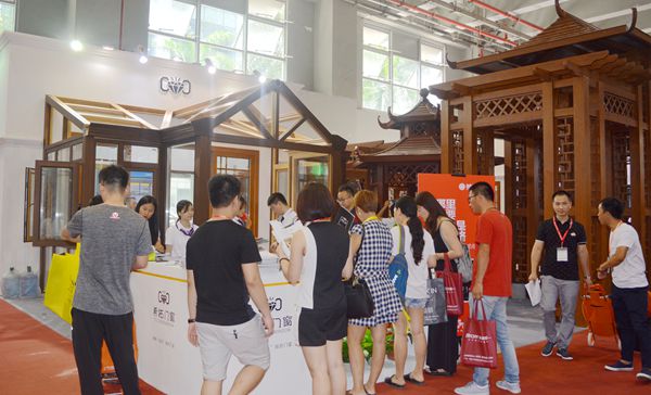 希拓门窗副总经理尹建:注重技术创新 只做最优质产品 希拓门窗副总经理尹建:注重技术创新 只做最优质产品