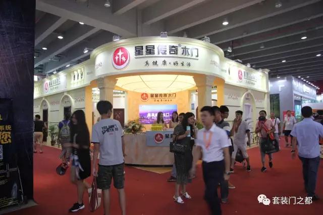 重庆木门“聚众”参加第十九届中国建博会 重庆木门“聚众”参加第十九届中国建博会