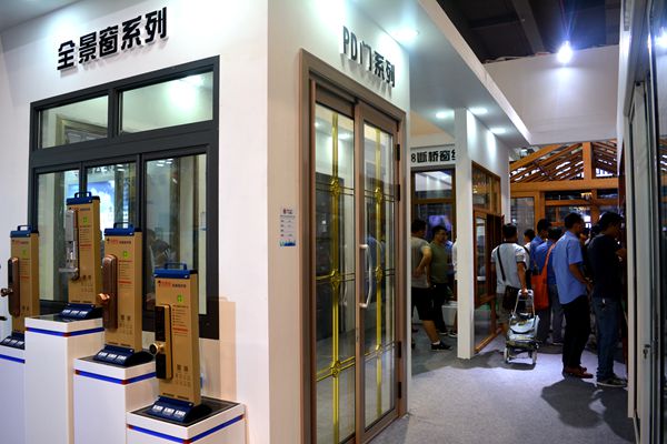 广东碧云集团销售总监温春光：发挥碧云集团优势 全方位多面布局发展 