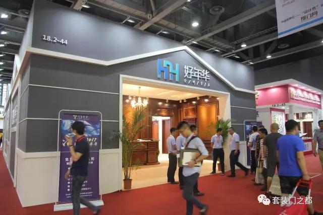 重庆木门“聚众”参加第十九届中国建博会 重庆木门“聚众”参加第十九届中国建博会