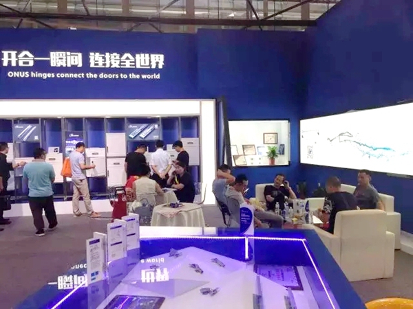 展会精品细数：欧锘斯五金“厚门铰链518Q”隆重登场