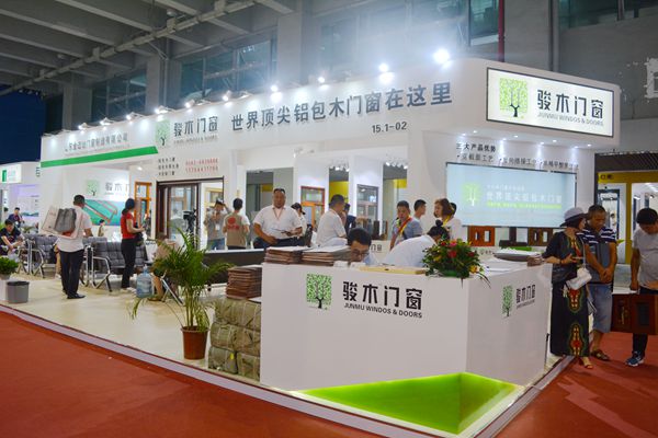 骏木门窗副总经理王洪杰：专注高端铝门木门窗产品 提供高品质服务