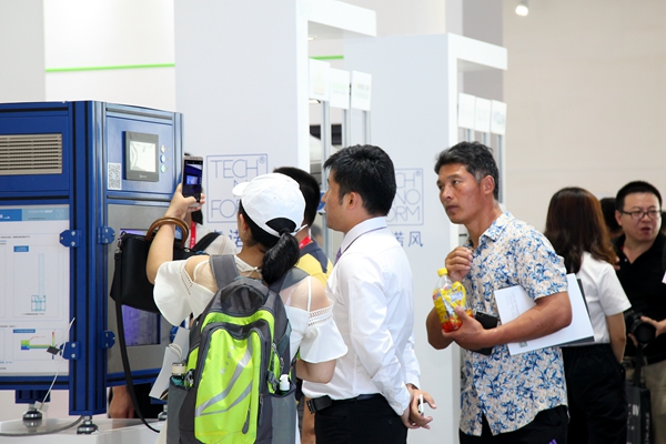 泰诺风副总经理王良：为客户提供门窗节能解决方案