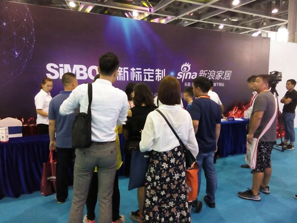 方寸之间 瞰世界——新标整体阳台解决方案首次亮相中国建博会(广州) 方寸之间 瞰世界——新标整体阳台解决方案首次亮相中国建博会(广州)