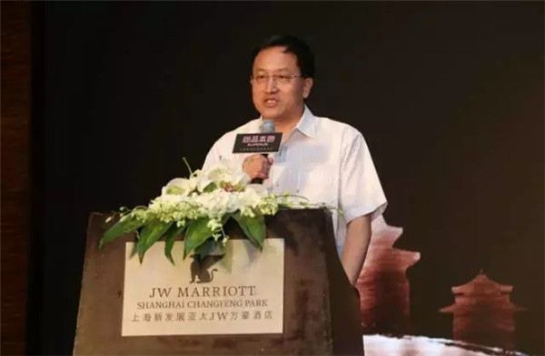 尚品本色：滕飞向上，绽放魅力东方