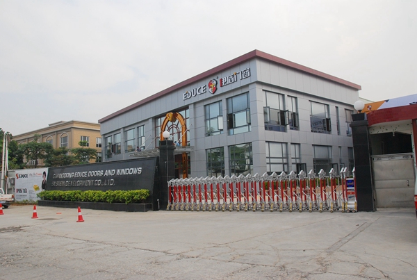伊盾营销总监赖剑波:把握年轻消费者需求,四大新品亮相建博会 伊盾营销总监赖剑波:把握年轻消费者需求,四大新品亮相建博会