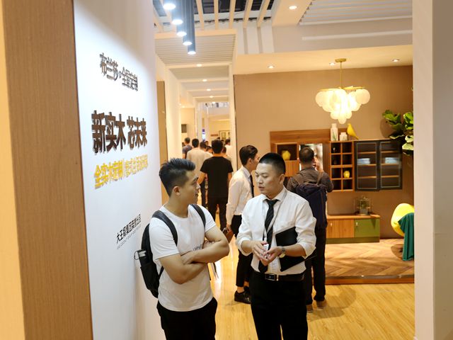 新实木，芯未来 | 布兰莎全屋定制高调亮相中国建博会