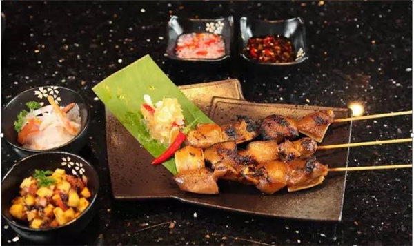 露美娜LUMINA深夜食堂——幸福就是有人为你递上热食 