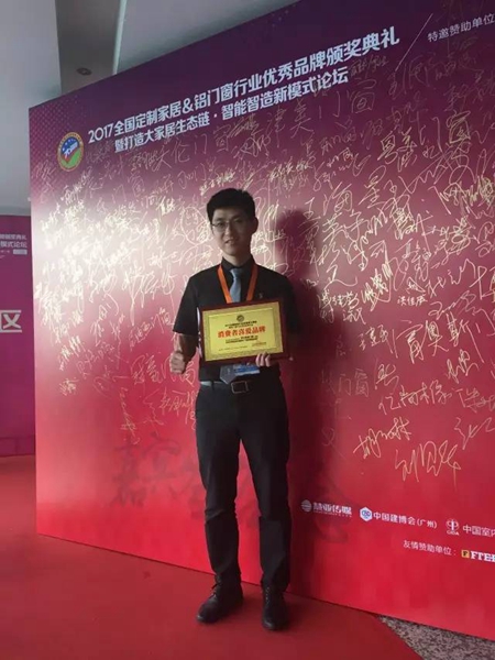 业界神话：建博会罗兰西尼4天招商113家! 