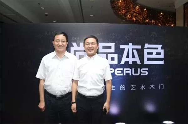 尚品本色：滕飞向上，绽放魅力东方
