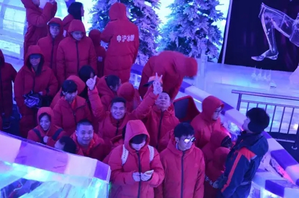 御皇贵族门窗：2017全体员工阳江闸坡之旅