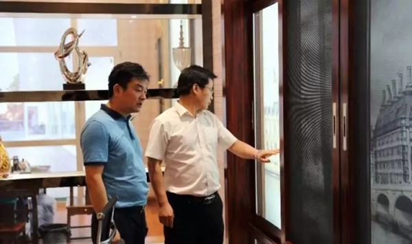 湖北省孝感市委常委、组织部长李端阳一行莅临亿合门窗考察指导 湖北省孝感市委常委、组织部长李端阳一行莅临亿合门窗考察指导