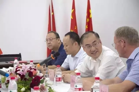 合作共赢 丝吉利娅与金大门业签署战略合作备忘录 合作共赢 丝吉利娅与金大门业签署战略合作备忘录