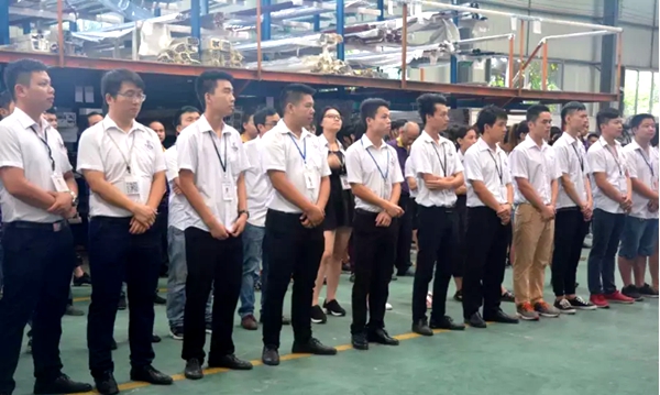 瞄准目标，全军出击！卡帝门窗7月总结表彰大会火热召开！