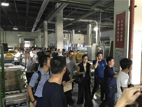 丽博橱柜|全屋定制8月招商会火爆签约 丽博橱柜|全屋定制8月招商会火爆签约