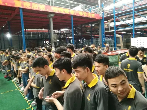 罗兰西尼门窗:今天这件事很火 罗兰西尼门窗:今天这件事很火