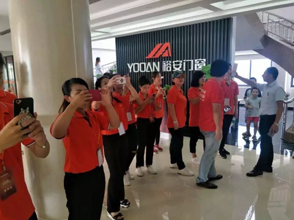 八月归来 蓄势再战 裕安门窗销售精英培训会火热进行中 八月归来 蓄势再战 裕安门窗销售精英培训会火热进行中