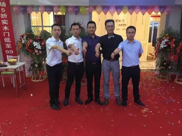 双羽木门西安500㎡旗舰店盛装开业 公司化运营开启专业化营销模式