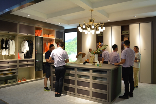 东莞定制家居展：科凡定制设计打破常规，可变收纳感动生活