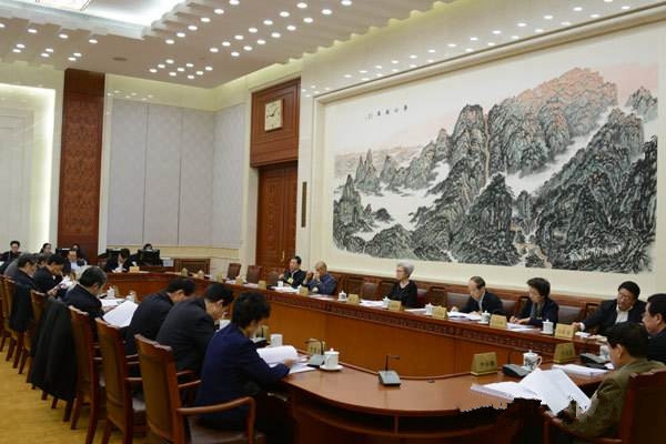 板材行业被上下夹击:要么升级产业,要么就此流产! 板材行业被上下夹击:要么升级产业,要么就此流产!