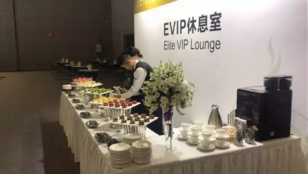 家具人的中国“虹”|中国家博会二十华诞，邀您共赴9月上海虹桥家具家居盛典