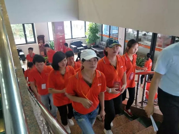 八月归来 蓄势再战 裕安门窗销售精英培训会火热进行中 八月归来 蓄势再战 裕安门窗销售精英培训会火热进行中