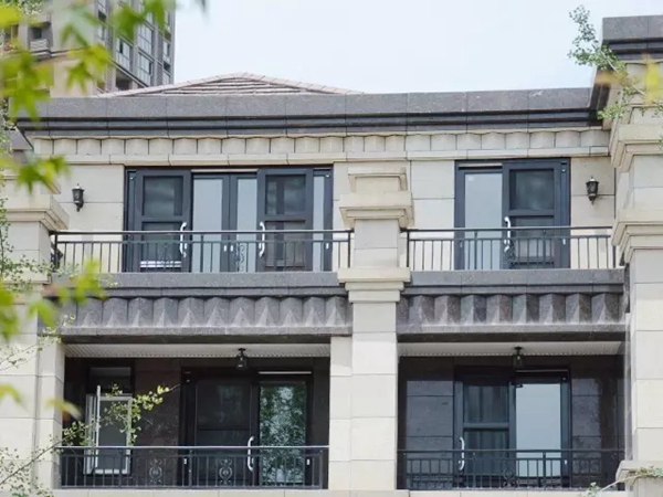 家居设计怎么样才能显得低调奢华 深色就够了 家居设计怎么样才能显得低调奢华 深色就够了