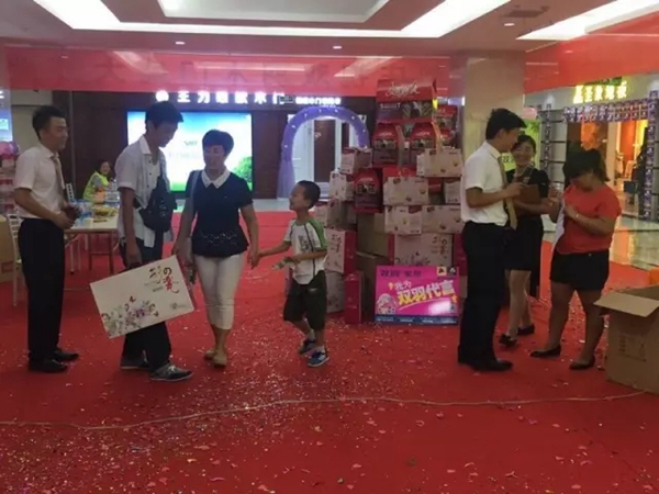 双羽木门西安500㎡旗舰店盛装开业 公司化运营开启专业化营销模式