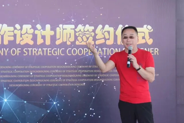 设计师 这些设计大咖 对森鹰青眼有加 设计师 这些设计大咖 对森鹰青眼有加