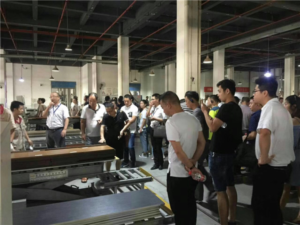 丽博橱柜|全屋定制8月招商会火爆签约 丽博橱柜|全屋定制8月招商会火爆签约