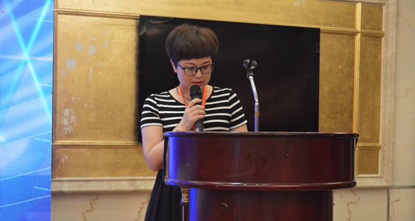 “聚力升级 共赢终端”2017丽宫公司强化品牌暨新品发布峰会圆满举办成功 “聚力升级 共赢终端”2017丽宫公司强化品牌暨新品发布峰会圆满举办成功