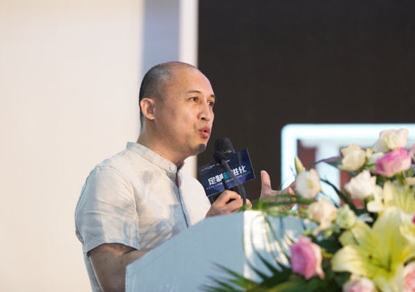 定制新进化 欧派衣柜C2M高端全屋定制生态平台震撼发布 定制新进化 欧派衣柜C2M高端全屋定制生态平台震撼发布