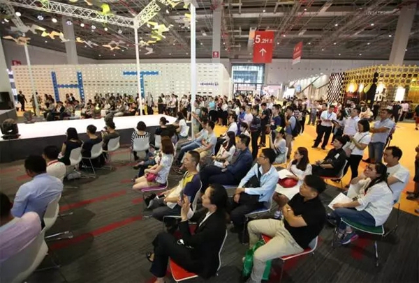 家具人的中国“虹”|中国家博会二十华诞，邀您共赴9月上海虹桥家具家居盛典