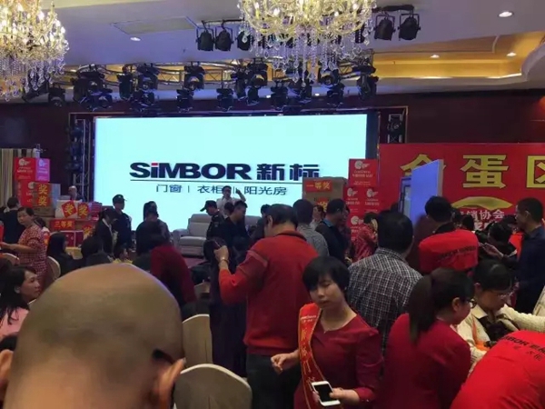 新标定制 明星人物|夫妻店进化论：善扬长避短，出人生事业
