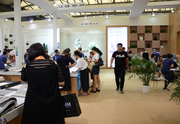 吉麻良丝:打造健康抑菌墙布,塑造绿色生活 吉麻良丝:打造健康抑菌墙布,塑造绿色生活