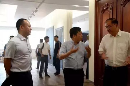 合作共赢 丝吉利娅与金大门业签署战略合作备忘录 合作共赢 丝吉利娅与金大门业签署战略合作备忘录