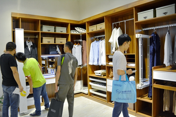 中至信：从成品家具到定制家居 因为不同所以定制