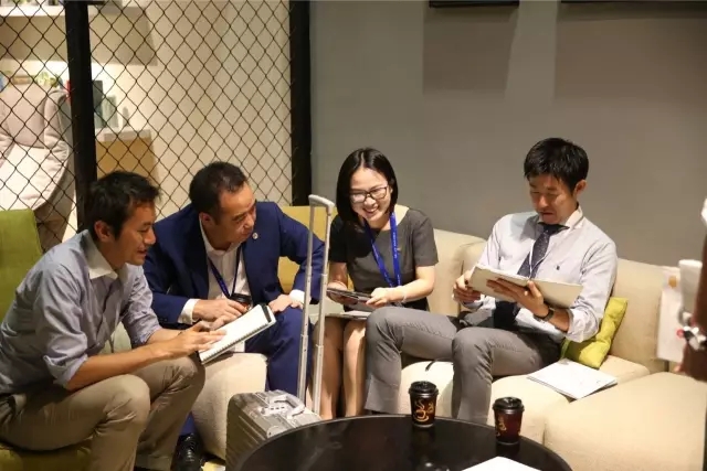 同赴盛典 | 万千宾客聚虹桥