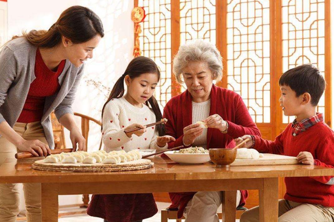 轩尼斯门窗:从中西节日看中西家庭观念差异 轩尼斯门窗:从中西节日看中西家庭观念差异