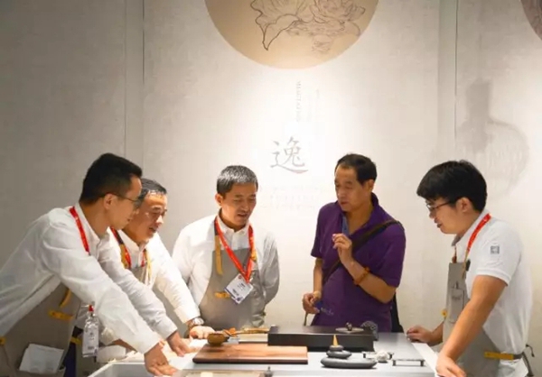 “茶”这样品更有意思 华润涂料@意思设计展现场直击 “茶”这样品更有意思 华润涂料@意思设计展现场直击