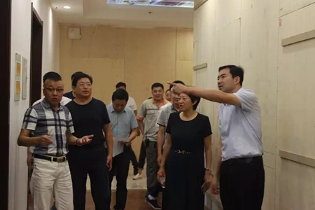 新乡市市政府领导一行莅临欧迪雅参观指导工作！