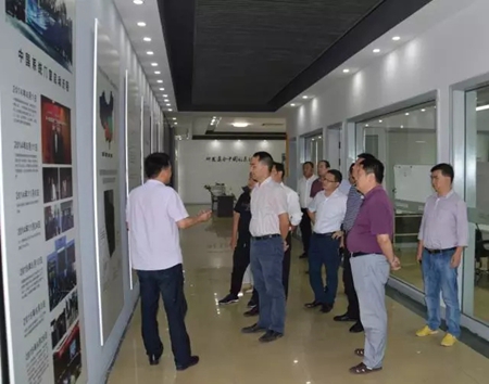 智赢系统门窗：重庆市工商联及枣庄市工商联莅临智赢工厂考察