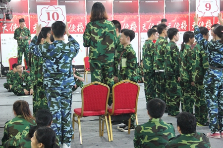 唐明汉第一期家居成长体验营：教会我们同频共振，合力共赢