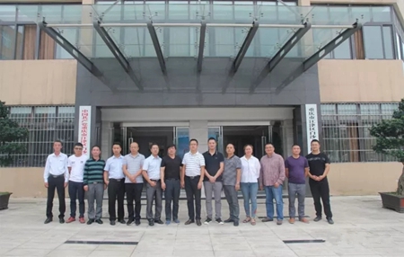 重庆木门部分企业在江津白沙工业园区召开座谈会