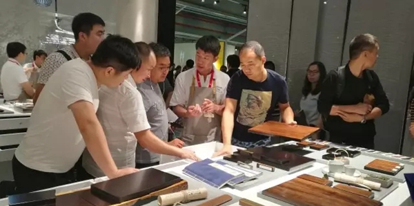 “茶”这样品更有意思 华润涂料@意思设计展现场直击 “茶”这样品更有意思 华润涂料@意思设计展现场直击